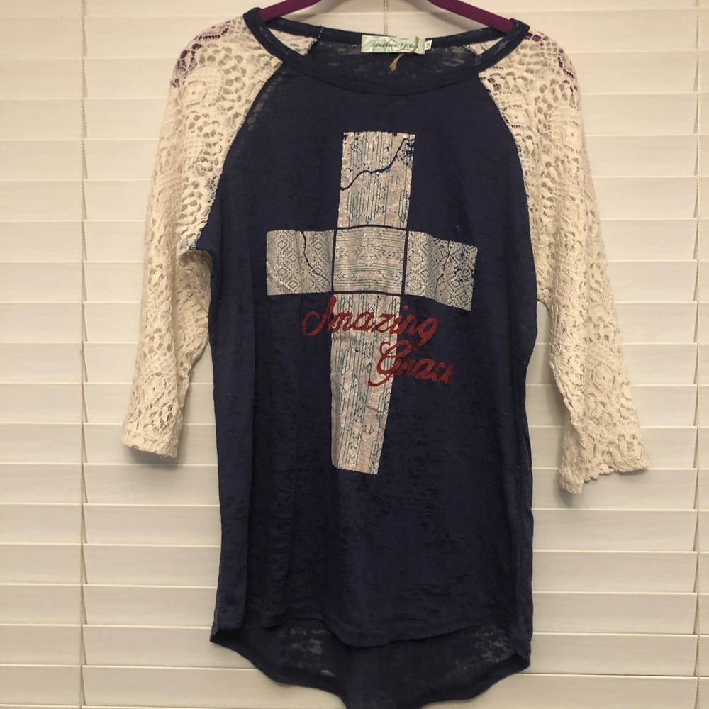 🎁Southern Grace “Amazing Grace” top🎁